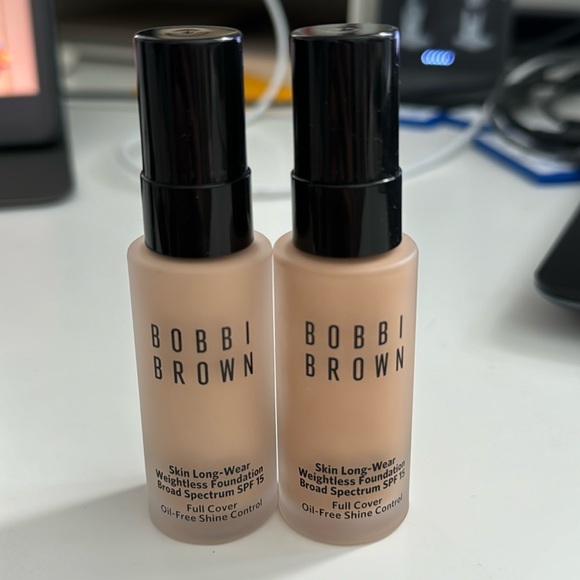 Bobbi Brown foundations - Picture 1 of 3
